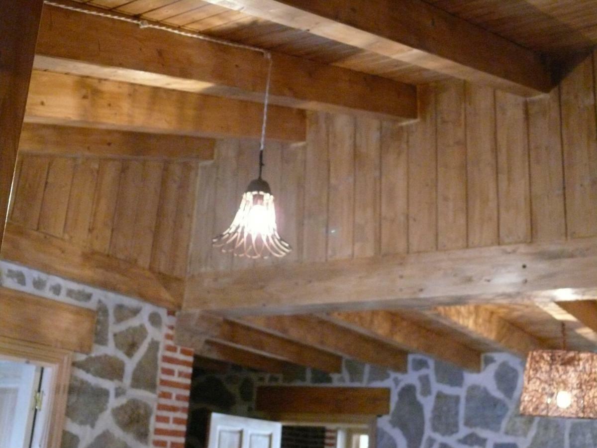 Abadía del Marqués de Avila Vega de Santa María Esterno foto