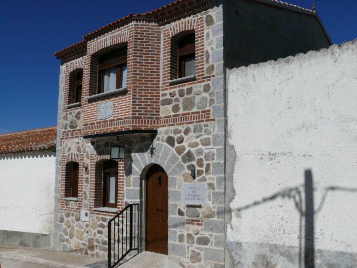 Abadía del Marqués de Avila Vega de Santa María Esterno foto