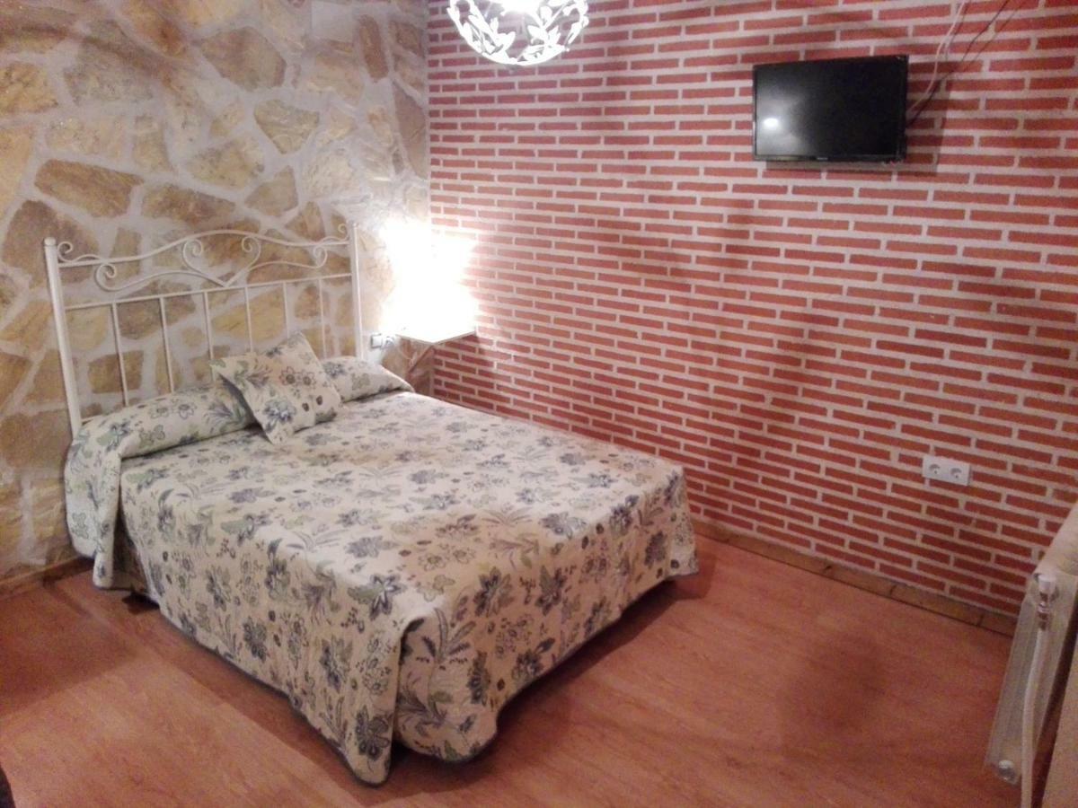Abadía del Marqués de Avila Vega de Santa María Esterno foto